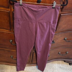 Danskin Purple Leggings with Pockets